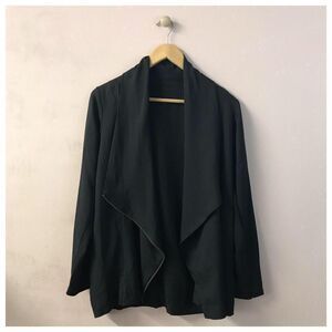 Forever 21 Black Flowy Lightweight Jacket Size M EUC